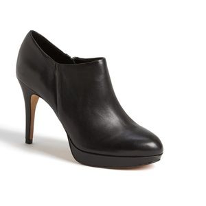 Vince Camuto Leather Heeled booties